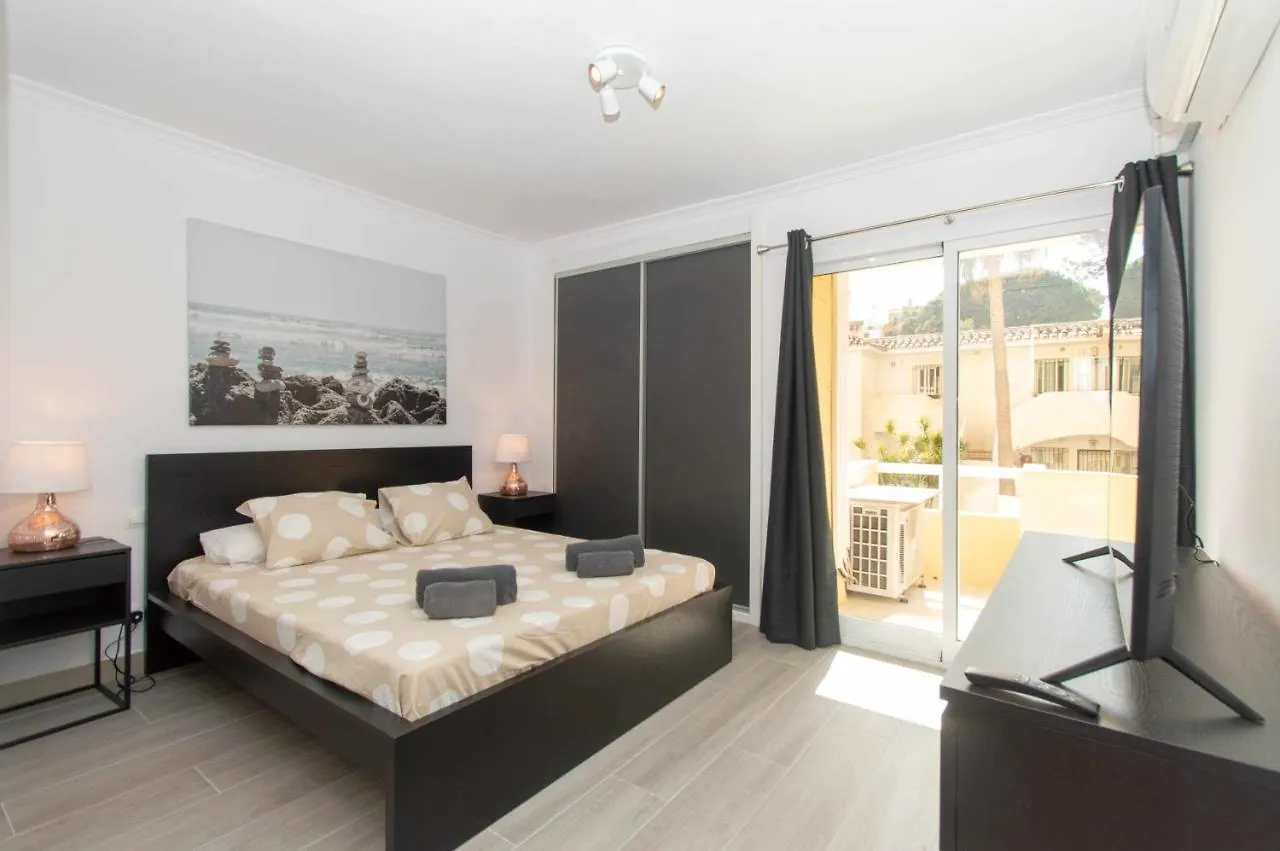 Apartamento Con Vistas Al Mar Y Al Lado De Todo Malaga 0*,