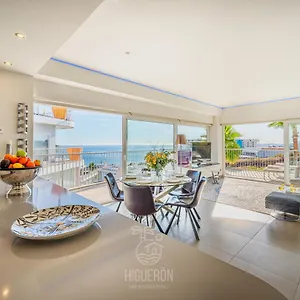  Apartment Higueronrentals Gucci